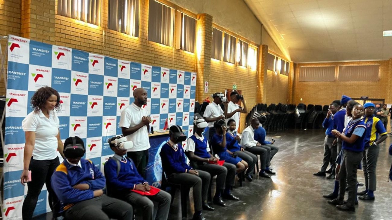 Challenges And Considerations In Implementing Vr